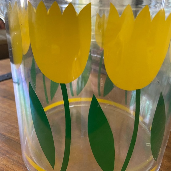 Vintage 1960’s Lucite Large Ice Bucket - Picture 2 of 7